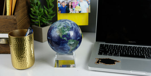Graduation Gift Guide: Quotes and Globes