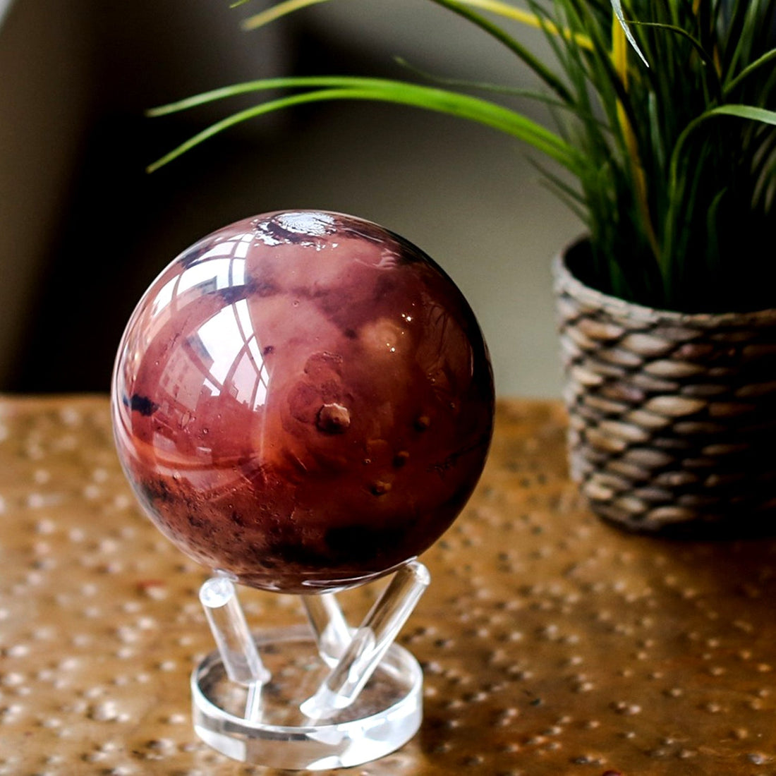 MOVA: Interactive, Rotating World Globes on Stand