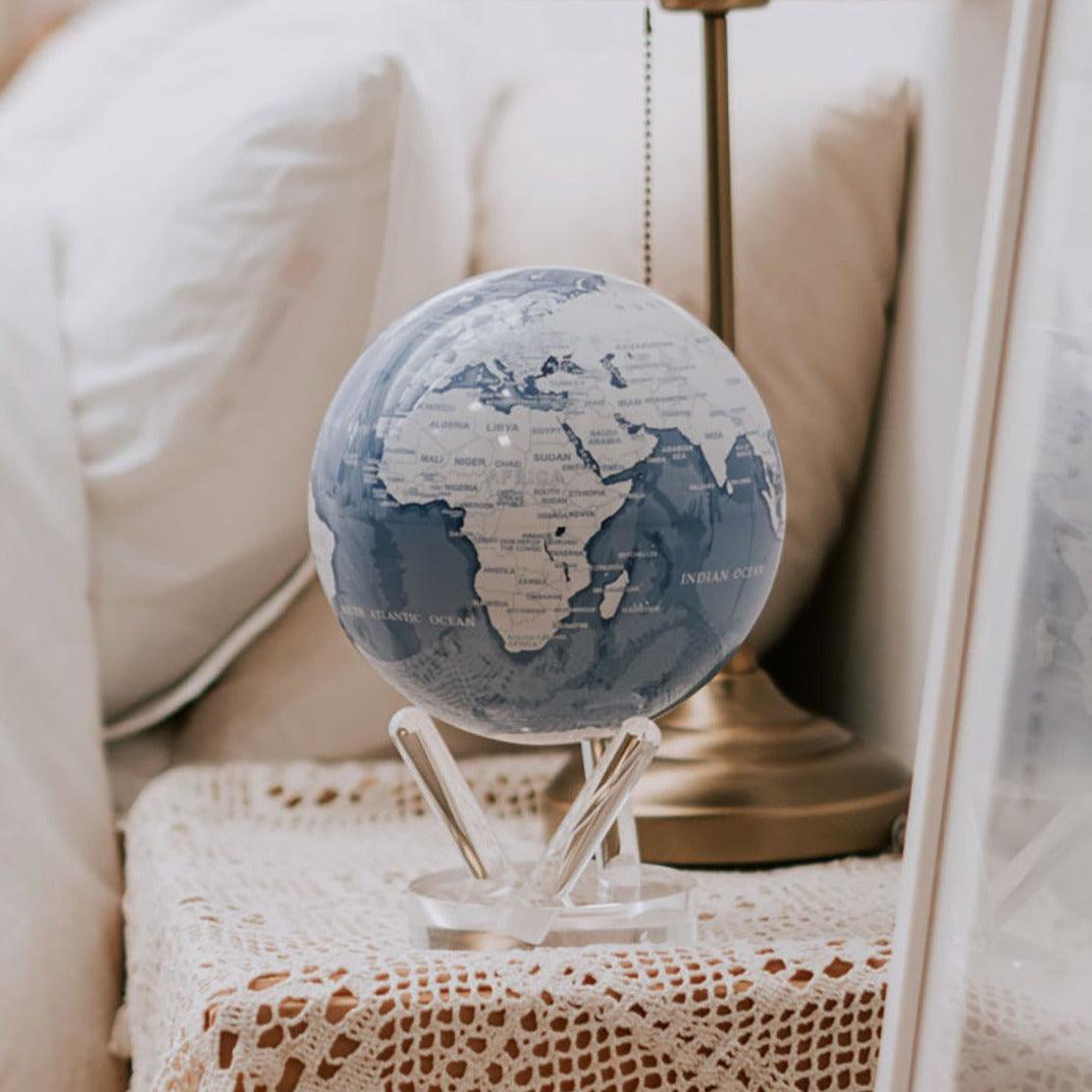 SKY BLUE AND WHITE GLOBE | details - MOVA EU