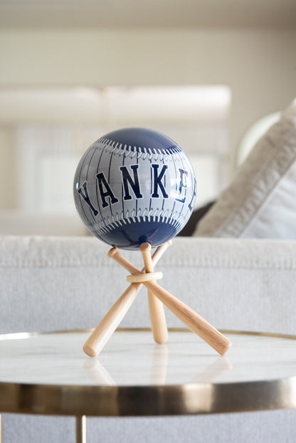 MLB® YANKEES™ GLOBE (Region Limit) - MOVA EU