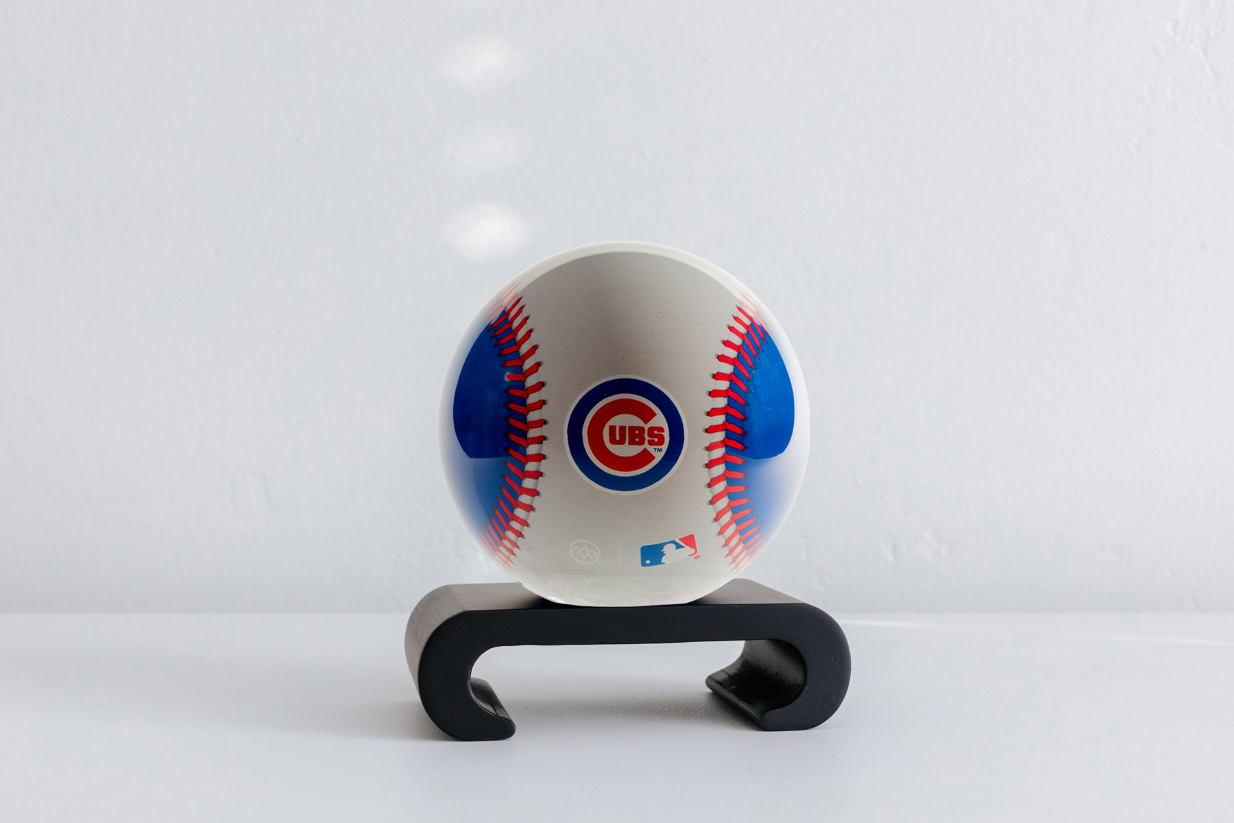 MLB® CUBS™ GLOBE ( Region Limit) | No cords or batteries - MOVA EU
