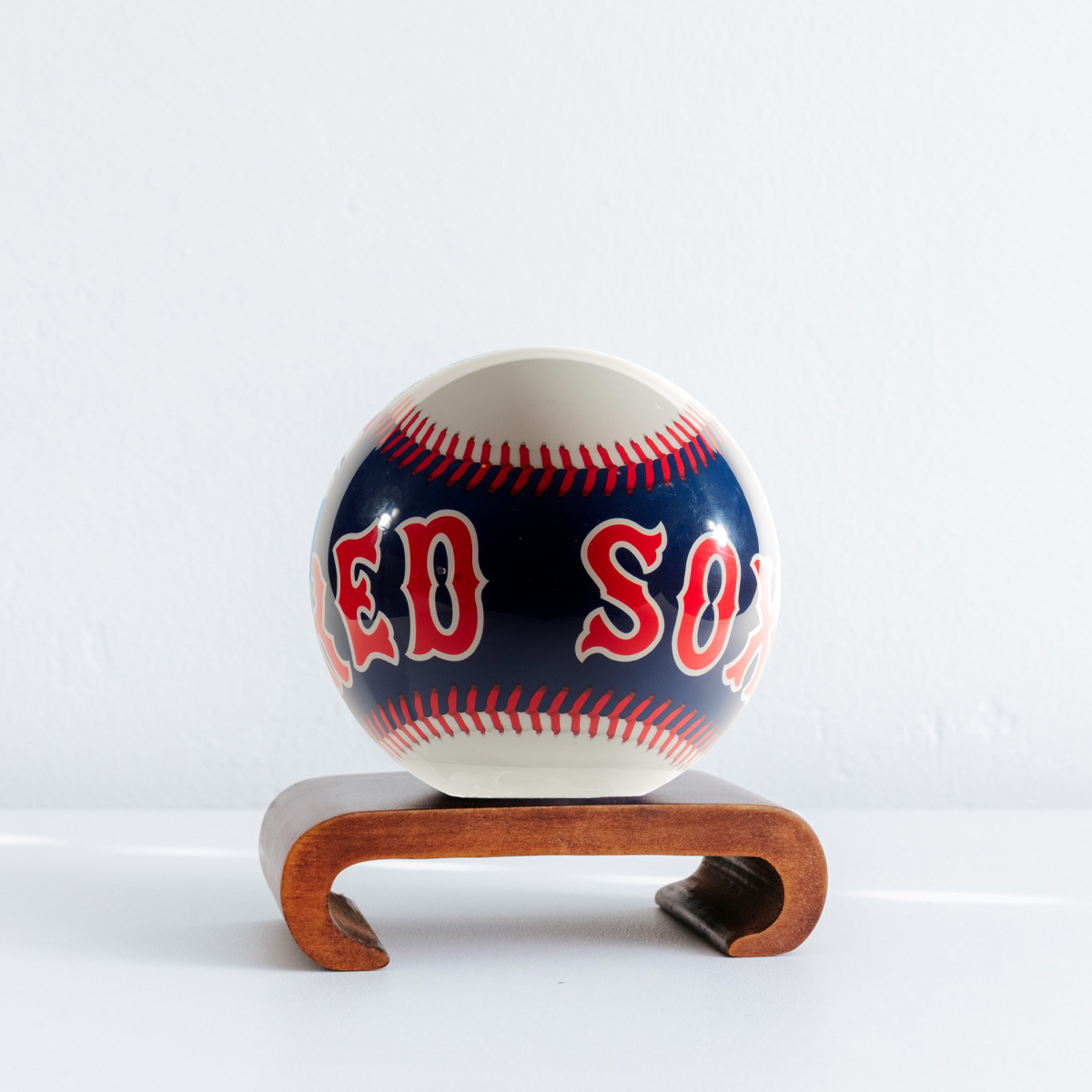 MLB® CUBS™ GLOBE ( Region Limit) | No cords or batteries - MOVA EU
