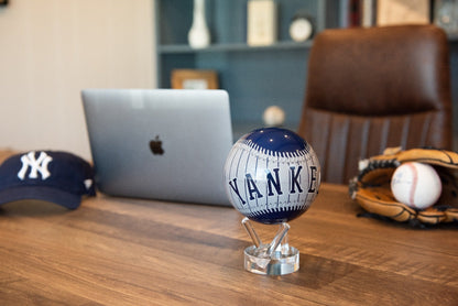 MLB® YANKEES™ GLOBE (Region Limit) - MOVA EU