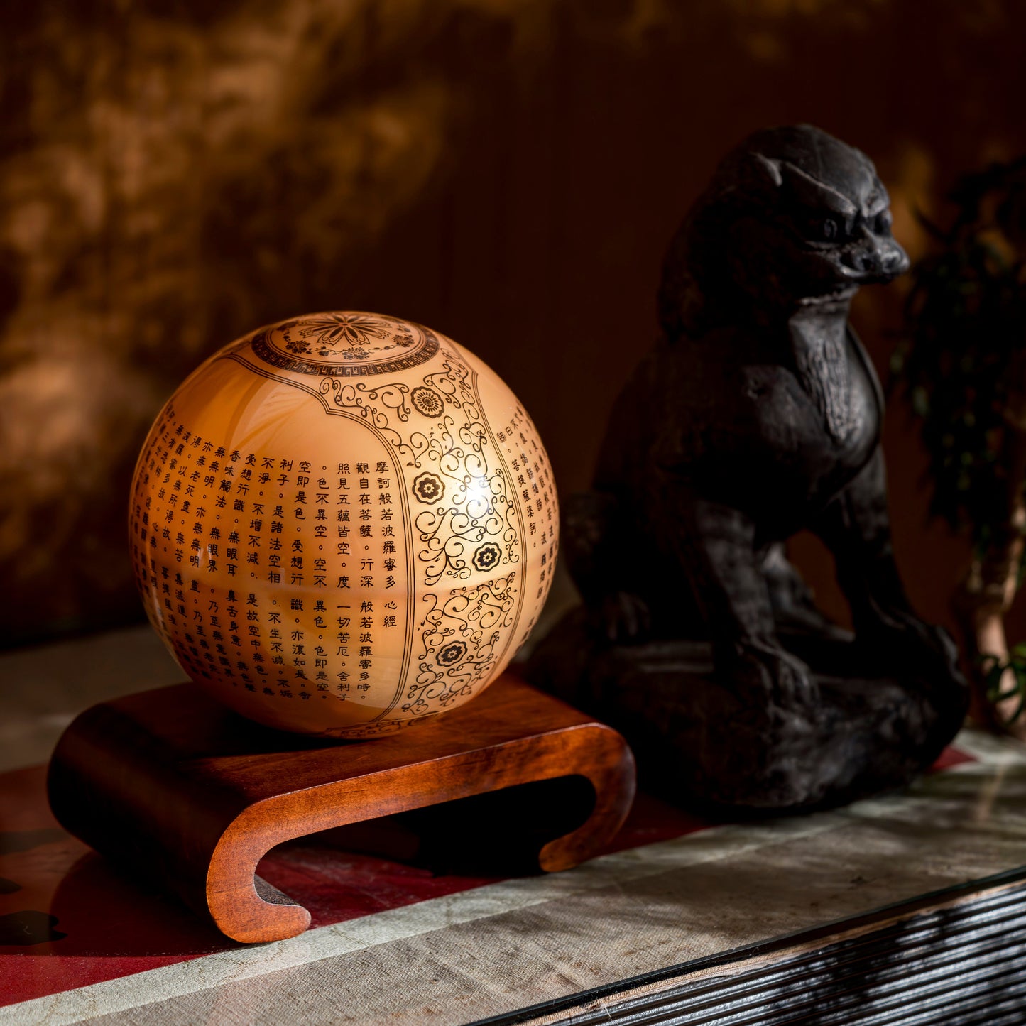 HEART SUTRA GOLD GLOBE - MOVA EU