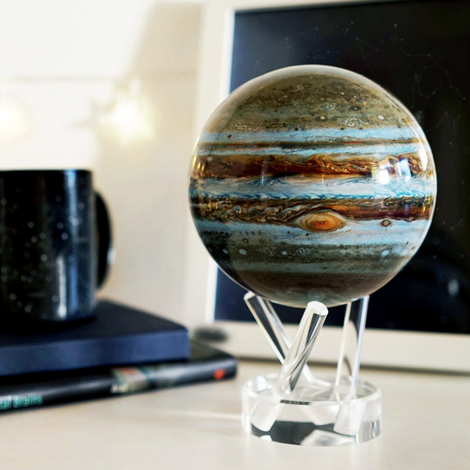 SOLAR SYSTEM PLANET SET ( 8 planets) | No cords or batteries - MOVA EU