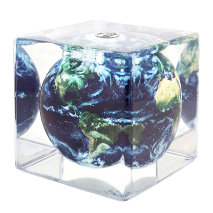 Earth with Clouds Cube - MOVA EU