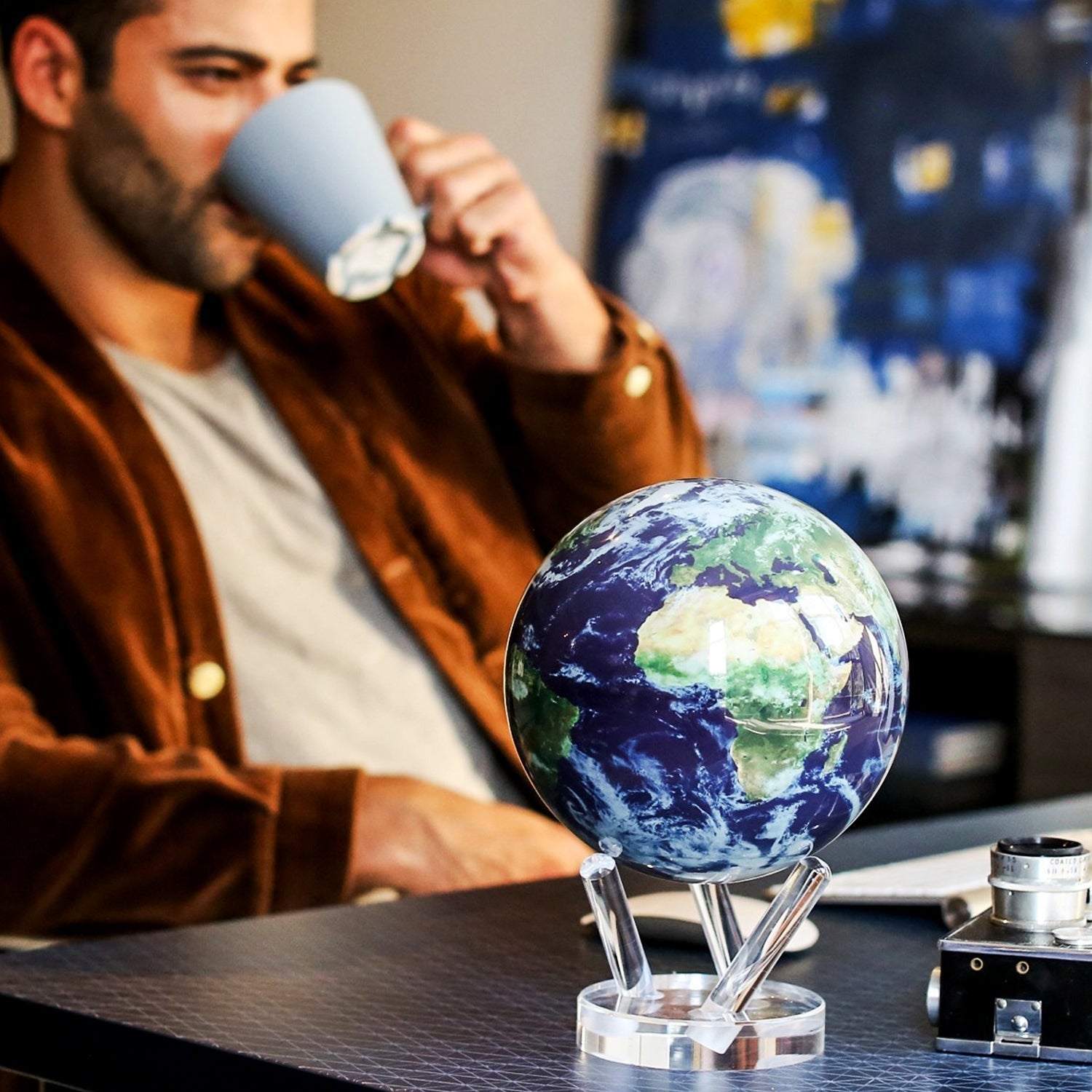 新品・正規品 EARTH WITH CLOUDS MOVA Globe 6インチ Buy Earth with clouds globe MOVA Globe – Rotating Earth with