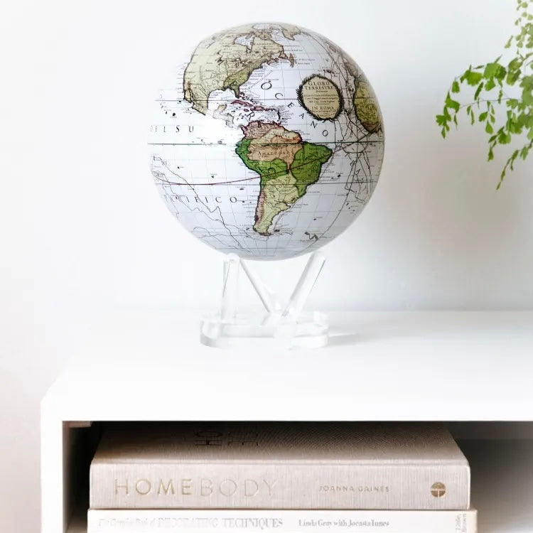 ANTIQUE TERRESTRIAL WHITE GLOBE | Crisp white and green elegance - MOVA EU