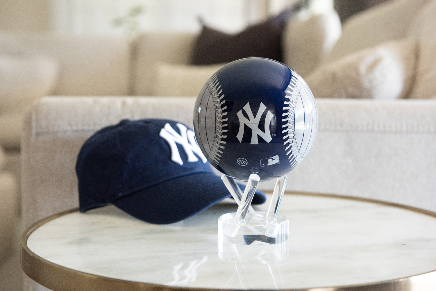 MLB® YANKEES™ GLOBE (Region Limit) - MOVA EU